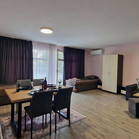 Морски Рай Motel Varna Eksteriør bilde